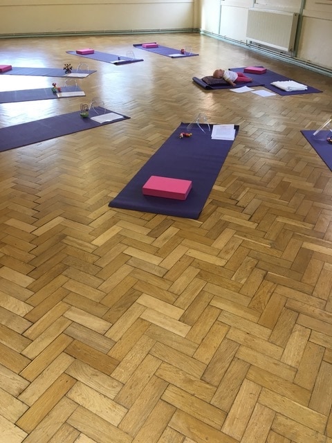 Baby yoga in Worcester with Zoe Meachem